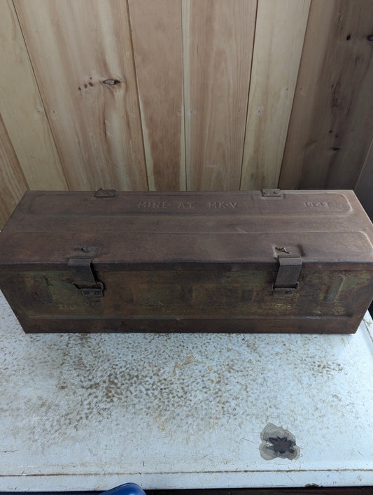 WW2 1943 Anti-Tank Mine Military Ammunition Crate Box Rusted Bottom