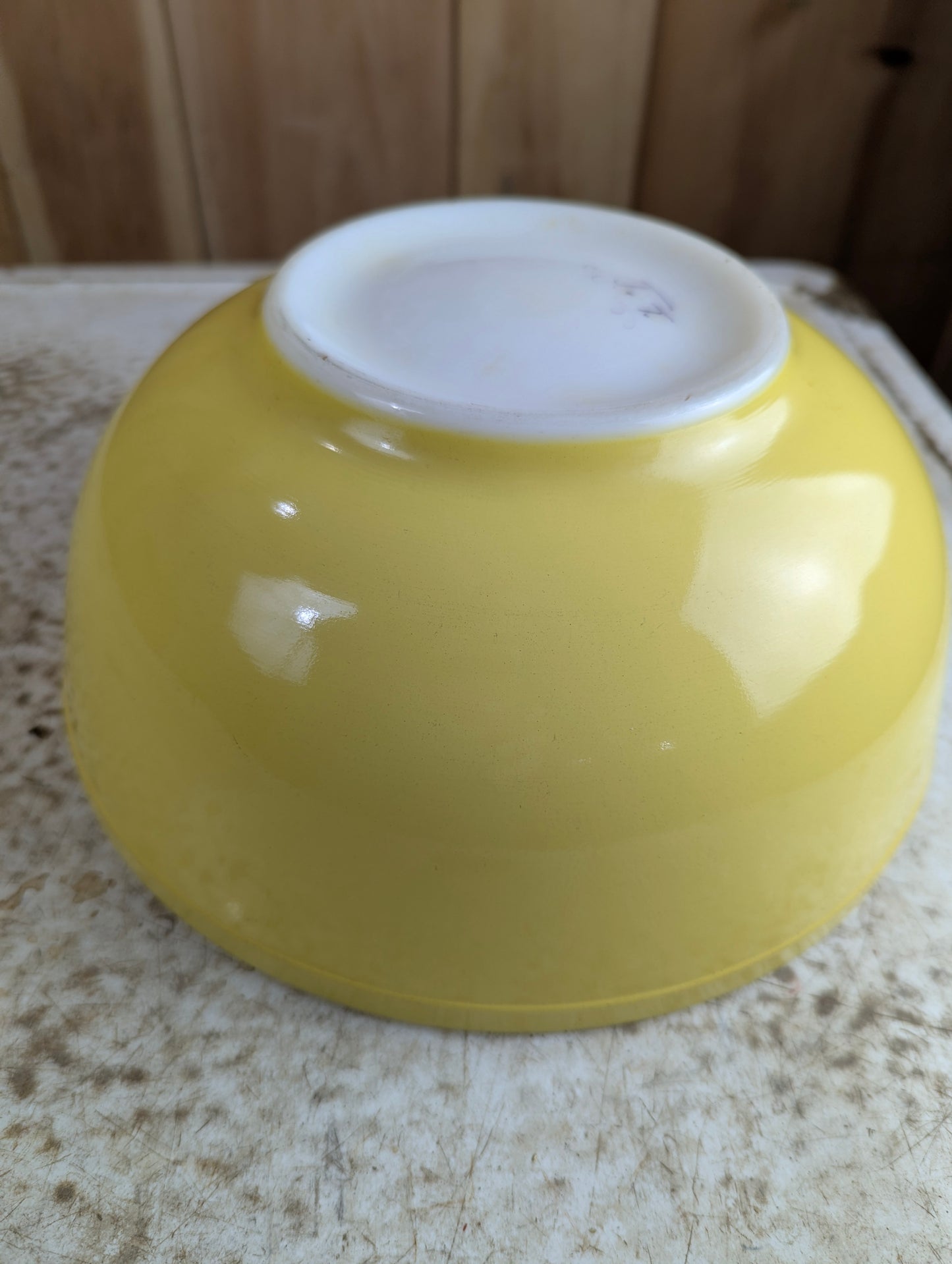 Vintage Pyrex Primary Yellow #404 4 Quart Mixing Bowl
