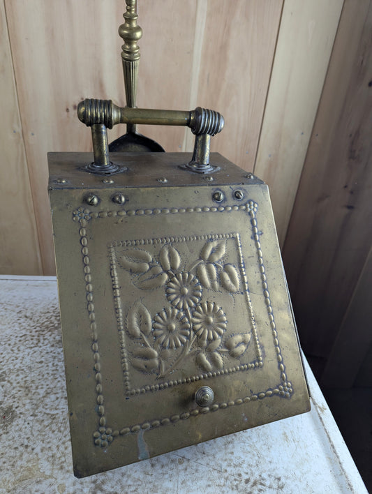 Antique Brass Coal Scuttle Box With Shovel