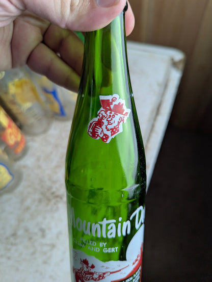 Vintage Mountain Dew 10oz Hillbilly 'Filled by Clem and Gert'  Green Glass ACL Soda Bottle