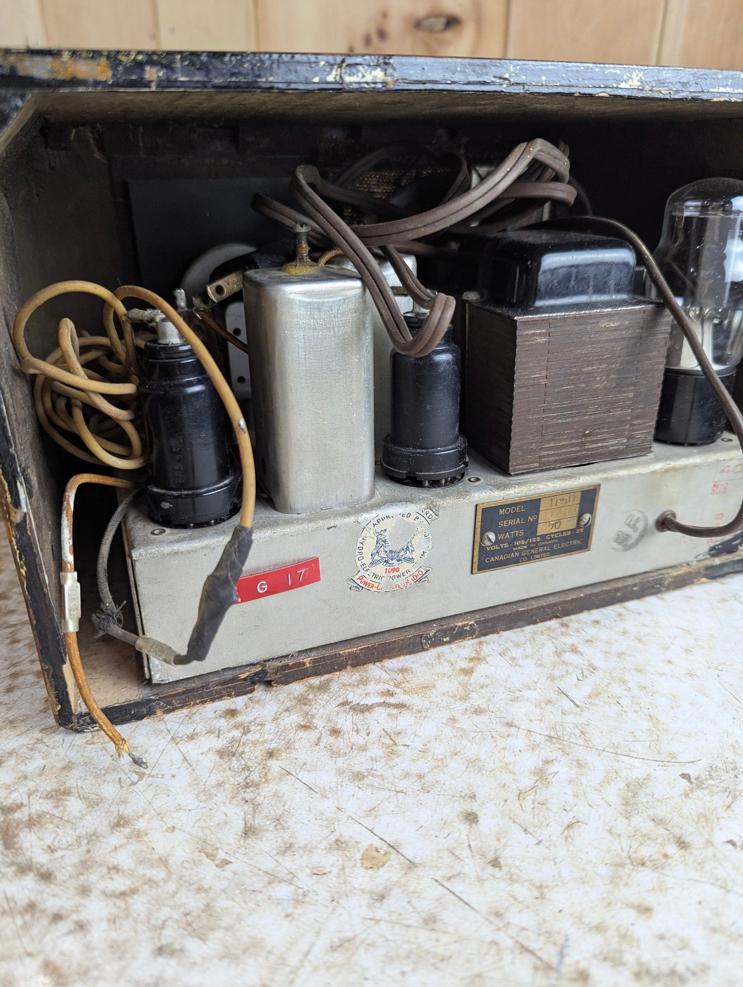 1938/39 General Electric AM Radio Model H-50 - Cleaned, Tested, and Working