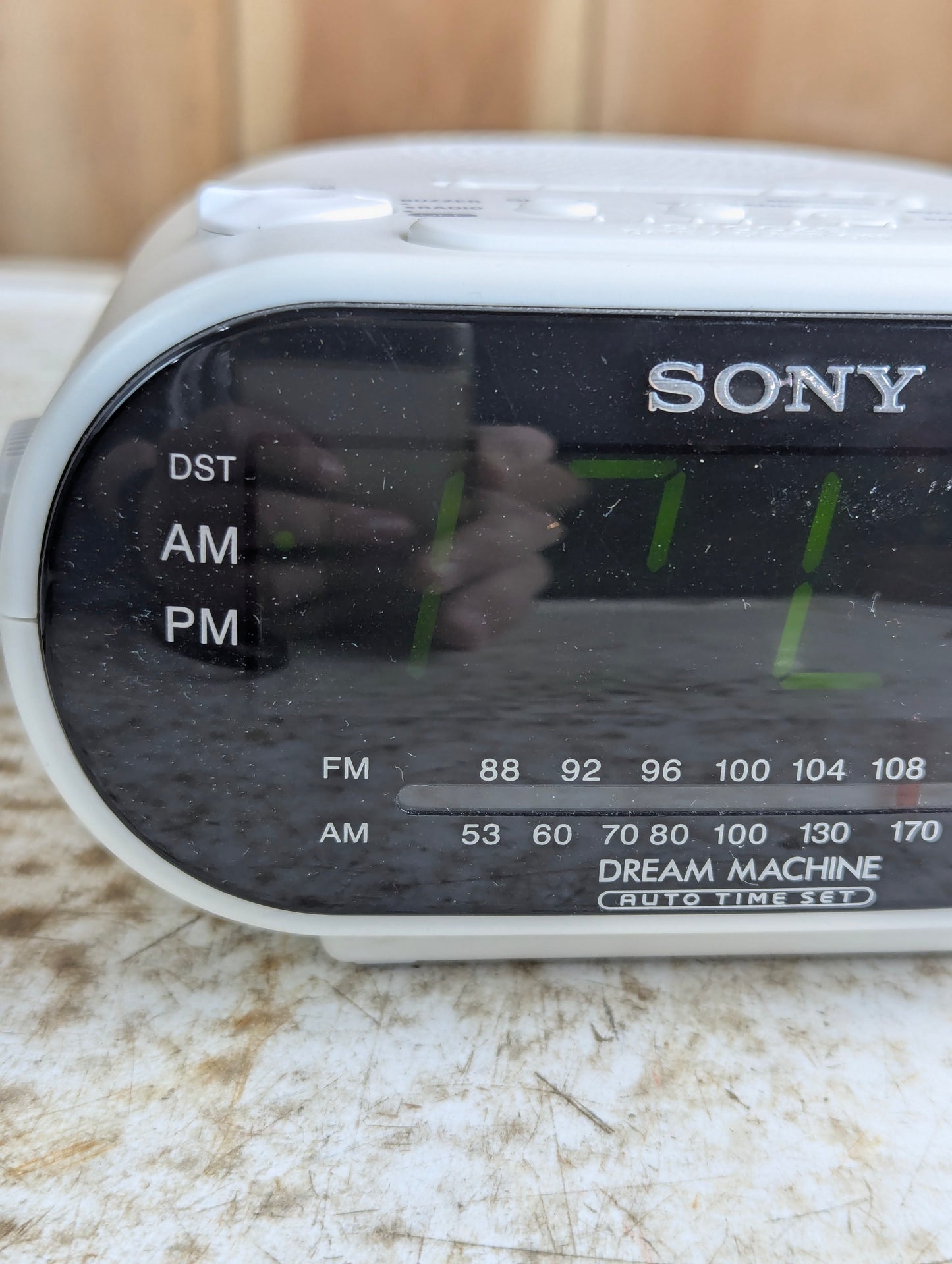 Sony Dream Machine AM/FM Clock Radio Model ICF-C318 - Tested and Working