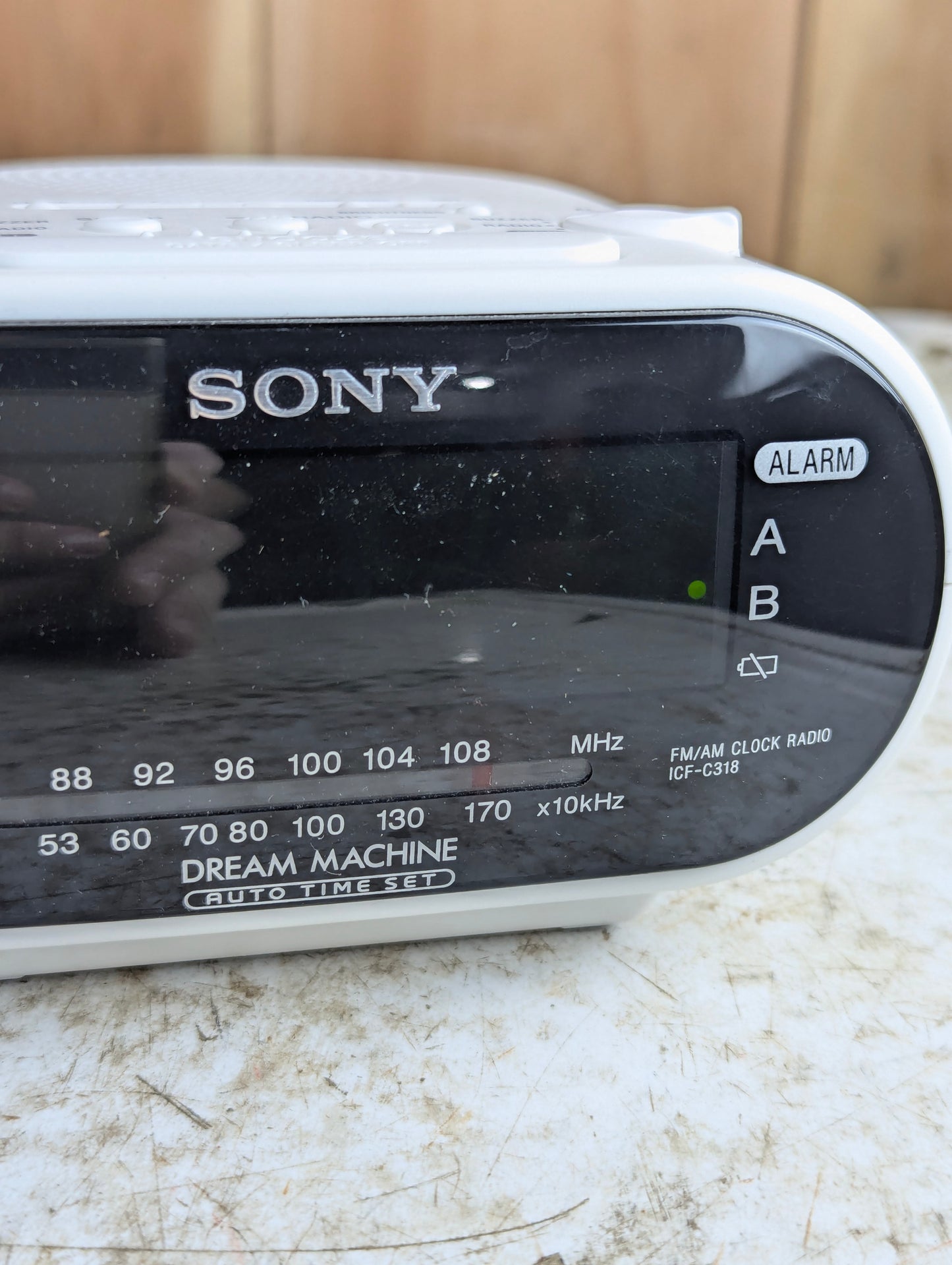 Sony Dream Machine AM/FM Clock Radio Model ICF-C318 - Tested and Working