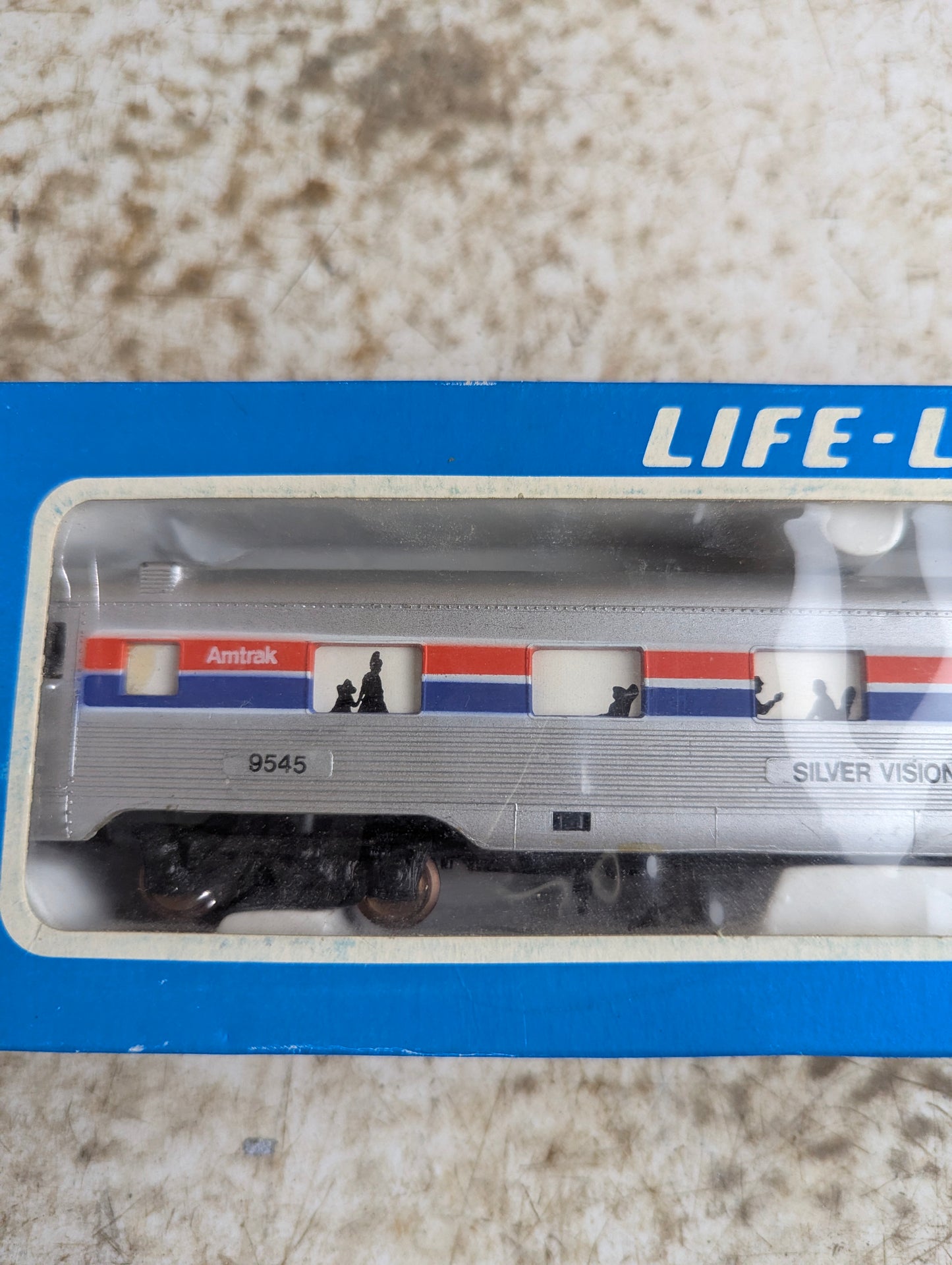 Life-Like HO Scale Amtrak Silver Vision Passenger Car