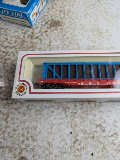 Bachmann HO Scale ATSF Super Shock Control Pulpwood Car