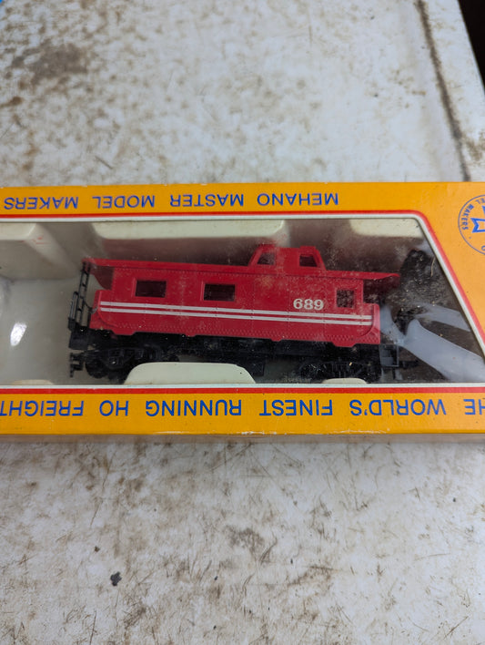 Tyco HO Scale Red Caboose #689
