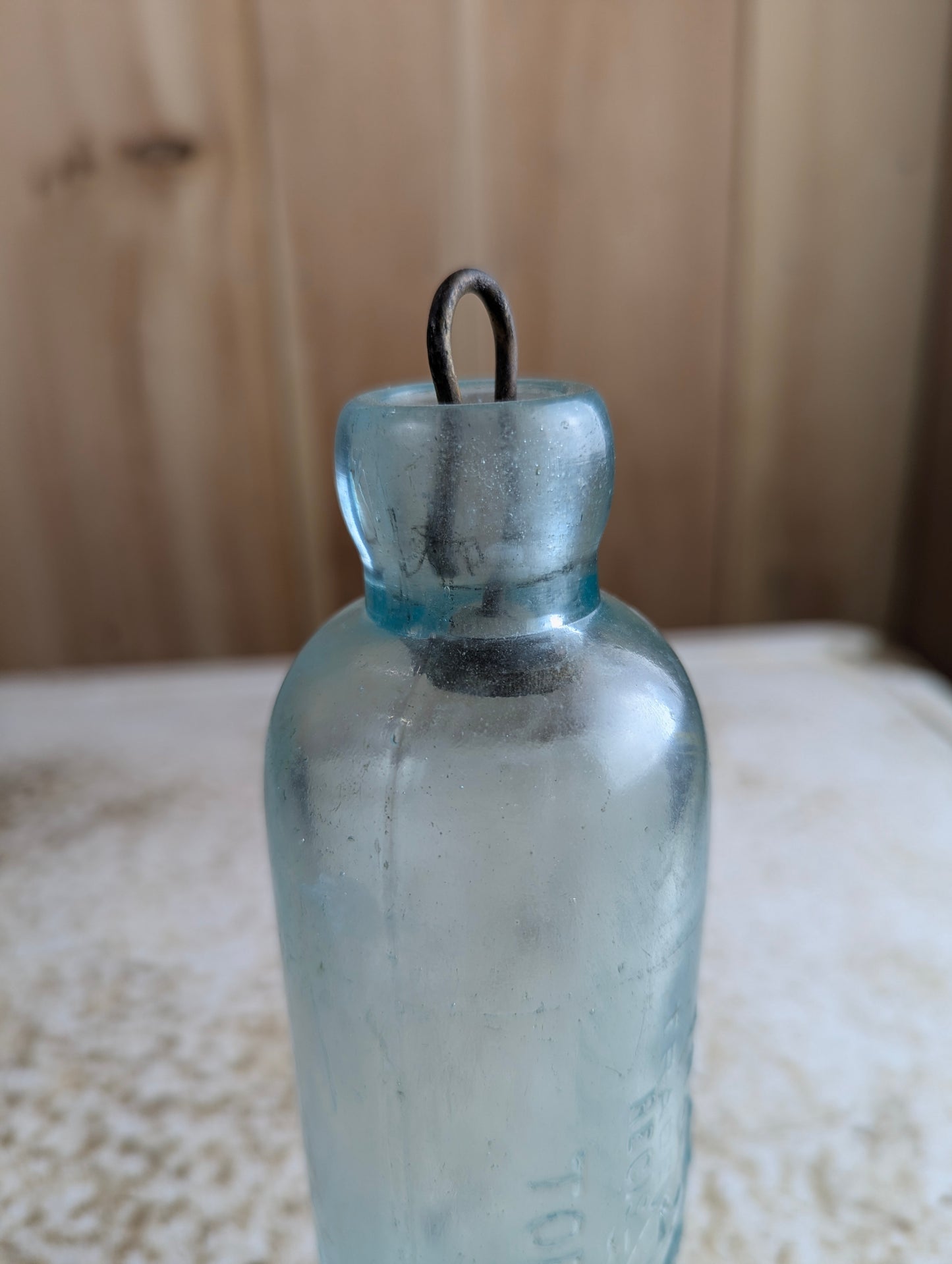 Jas Matthews Toronto Antique Lion Embossed Aqua Glass Hutchinson Soda Bottle