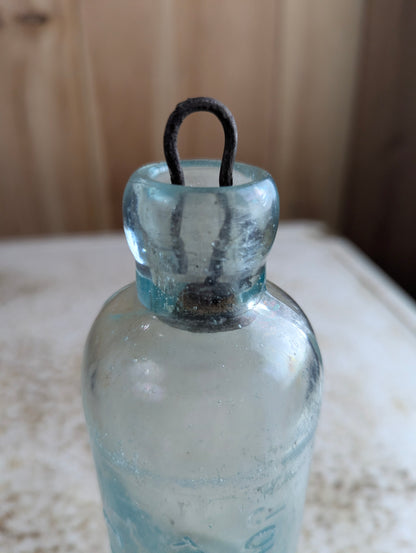 John Verner Toronto Antique Maple Leaf Embossed Aqua Glass Hutchinson Soda Bottle