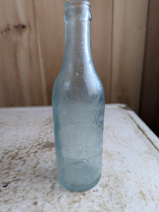 Union Soda Mfc Co Toronto Antique Embossed Aqua Blue Glass Soda Bottle