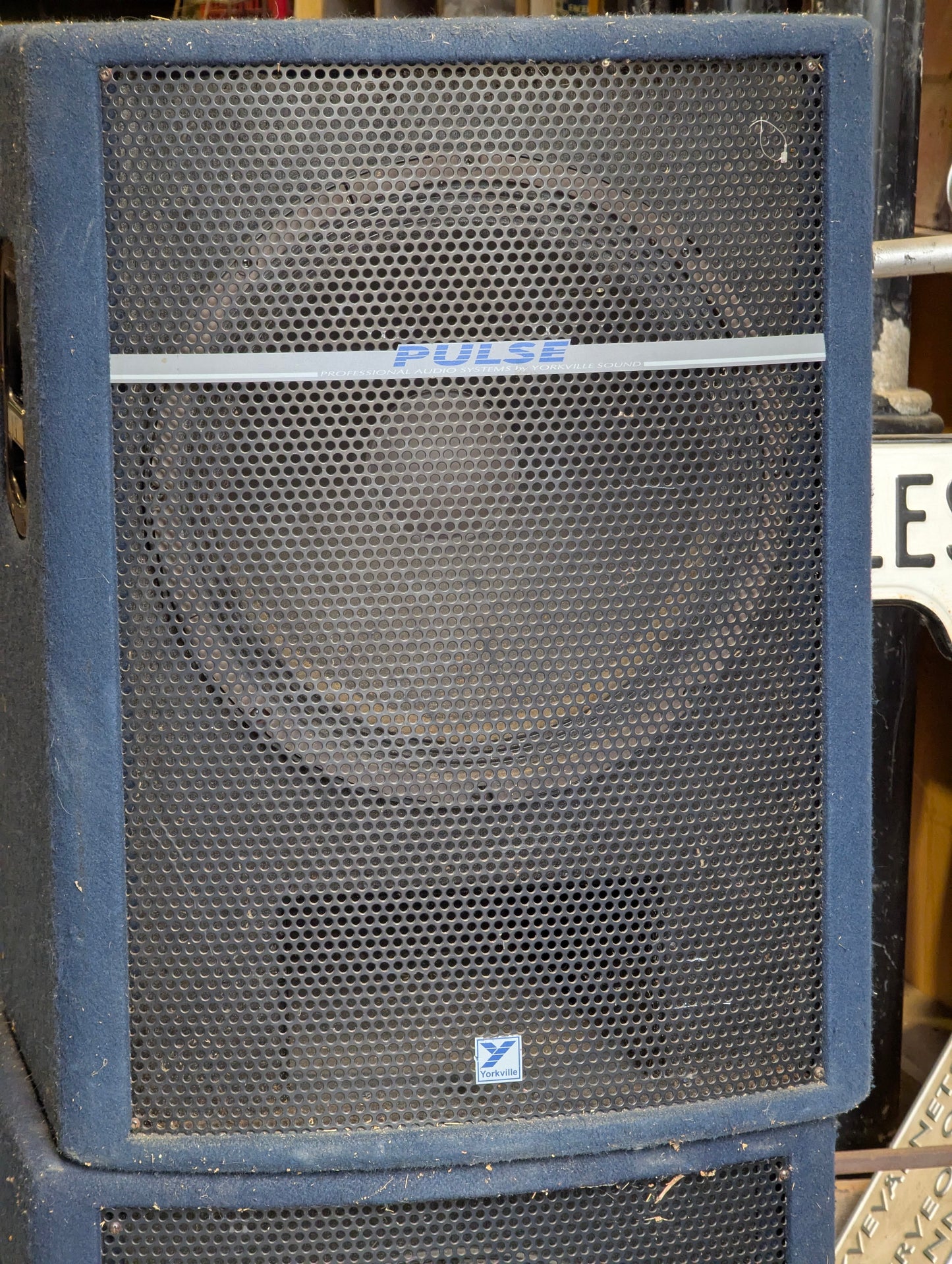 Pair of Yorkville Pulse PS-18 Passive 300W 18" Professional Subwoofers - Testing and Working