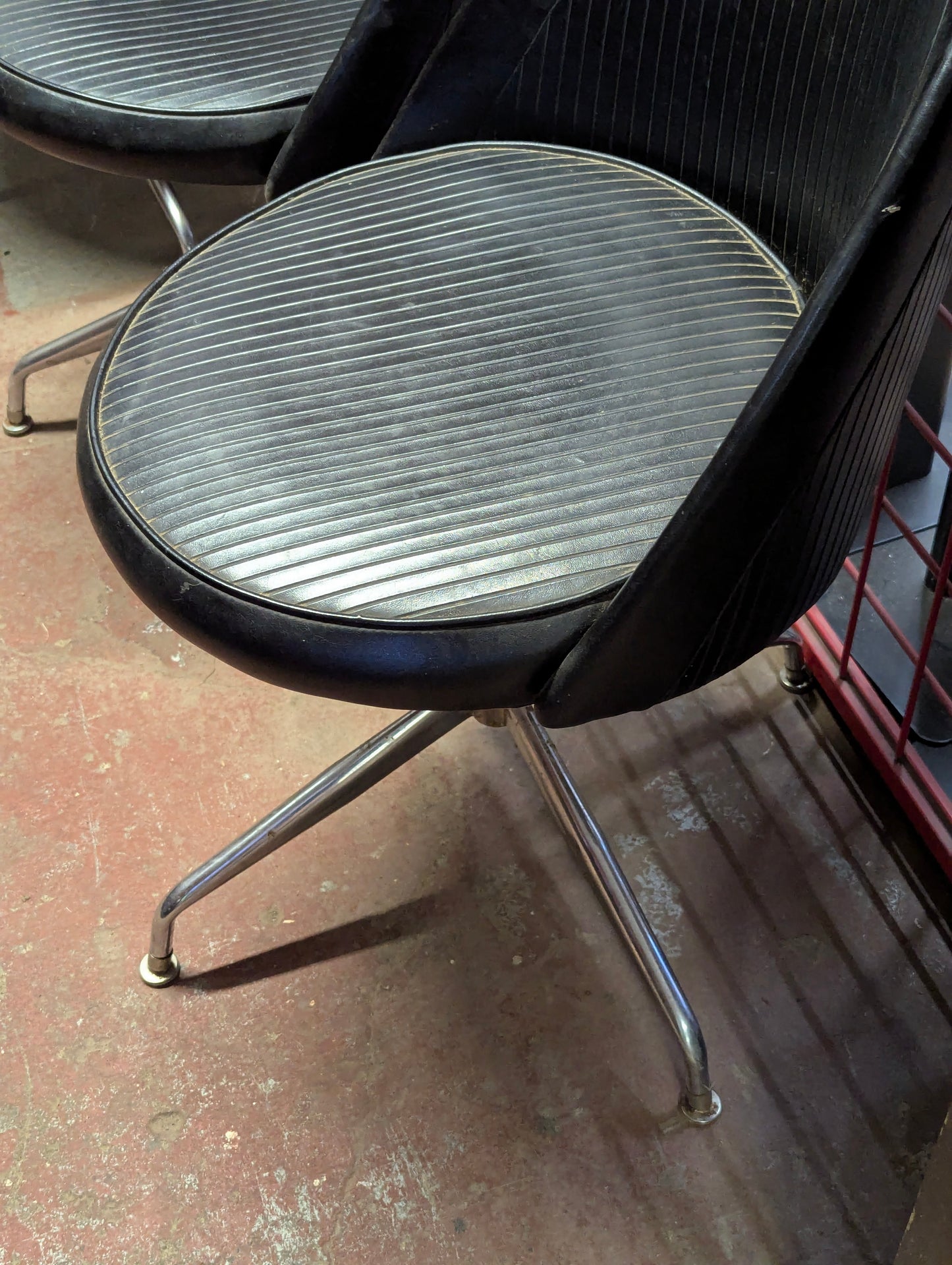 Retro Black Vinyl Swivel Chair 18" Seat 33" Height