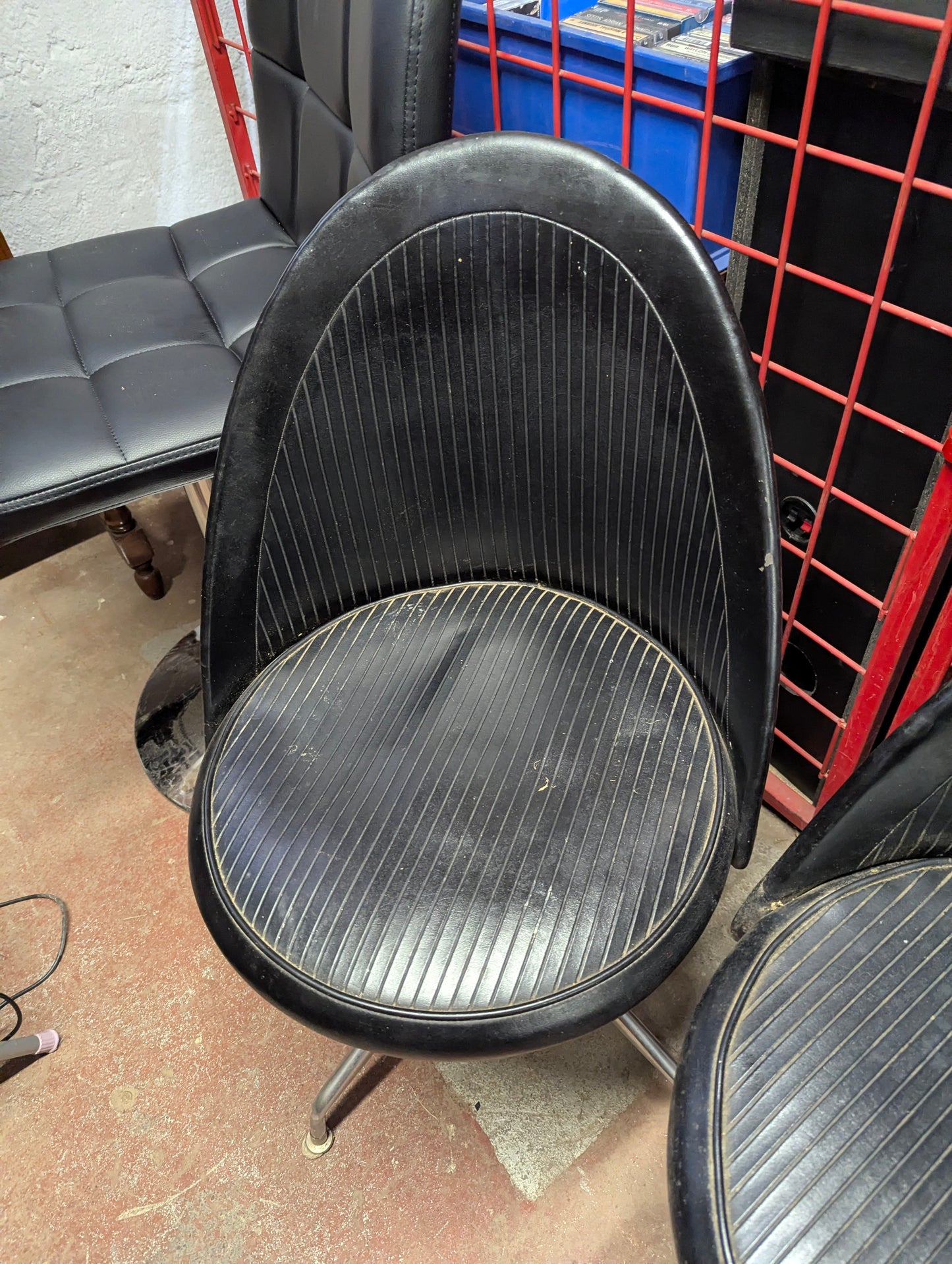 Retro Black Vinyl Swivel Chair 18" Seat 33" Height