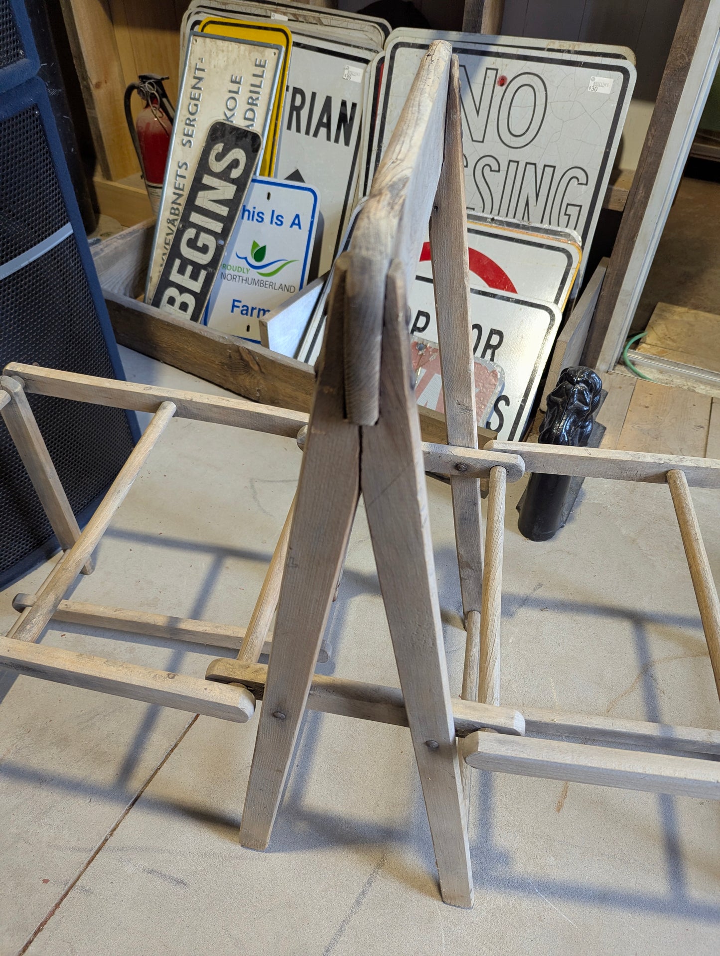 Antique Folding Washtub Stand