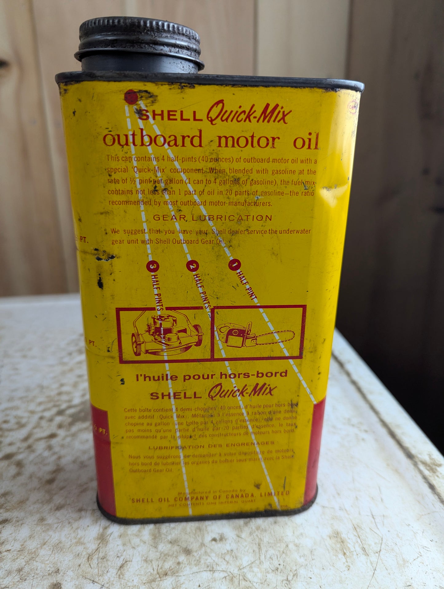 Vintage 1 Quart Shell Quick-Mix Outboard Motor Oil Tin Can