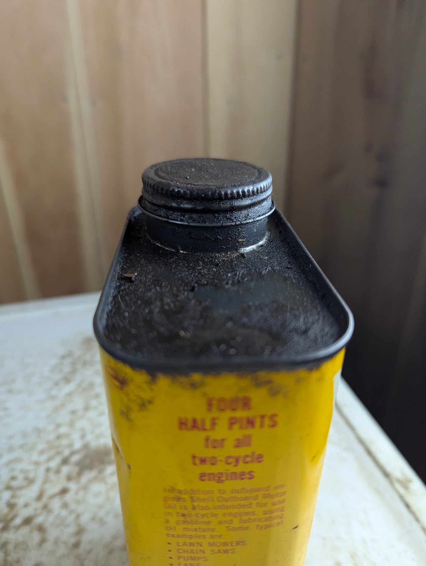 Vintage 1 Quart Shell Quick-Mix Outboard Motor Oil Tin Can