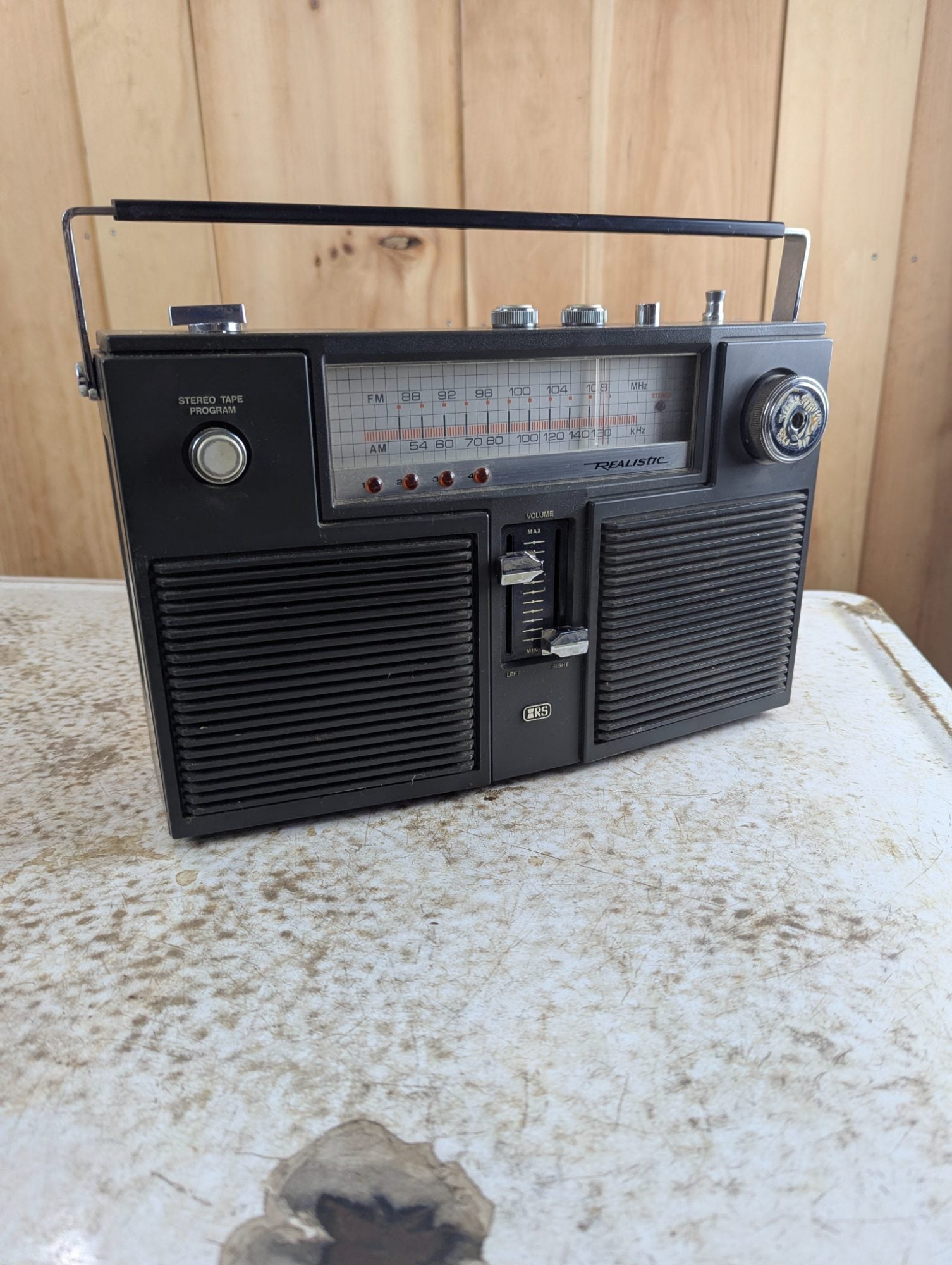1970s Realistic Concertmate 8 Portable AM/FM Stereo Radio and 8-Track Player - Tested Working