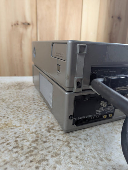 Vintage Zenith Portable Betamax Video Player with Tuner/Timer Dock VR9800 and VRT9850 - Tested Working