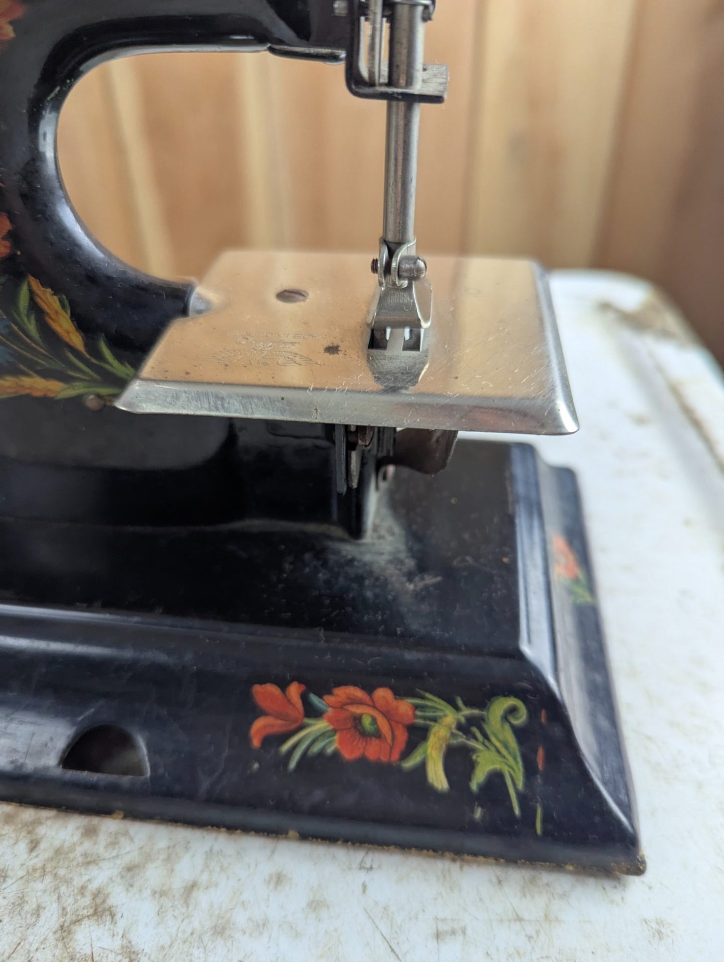 1920s Casige Metal Toy Sewing Machine with Floral Decals