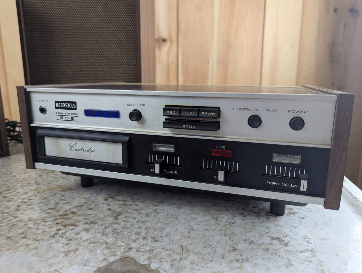 1970s Roberts Stereo 8-Track Cartridge Player with Original Speakers - Tested Working