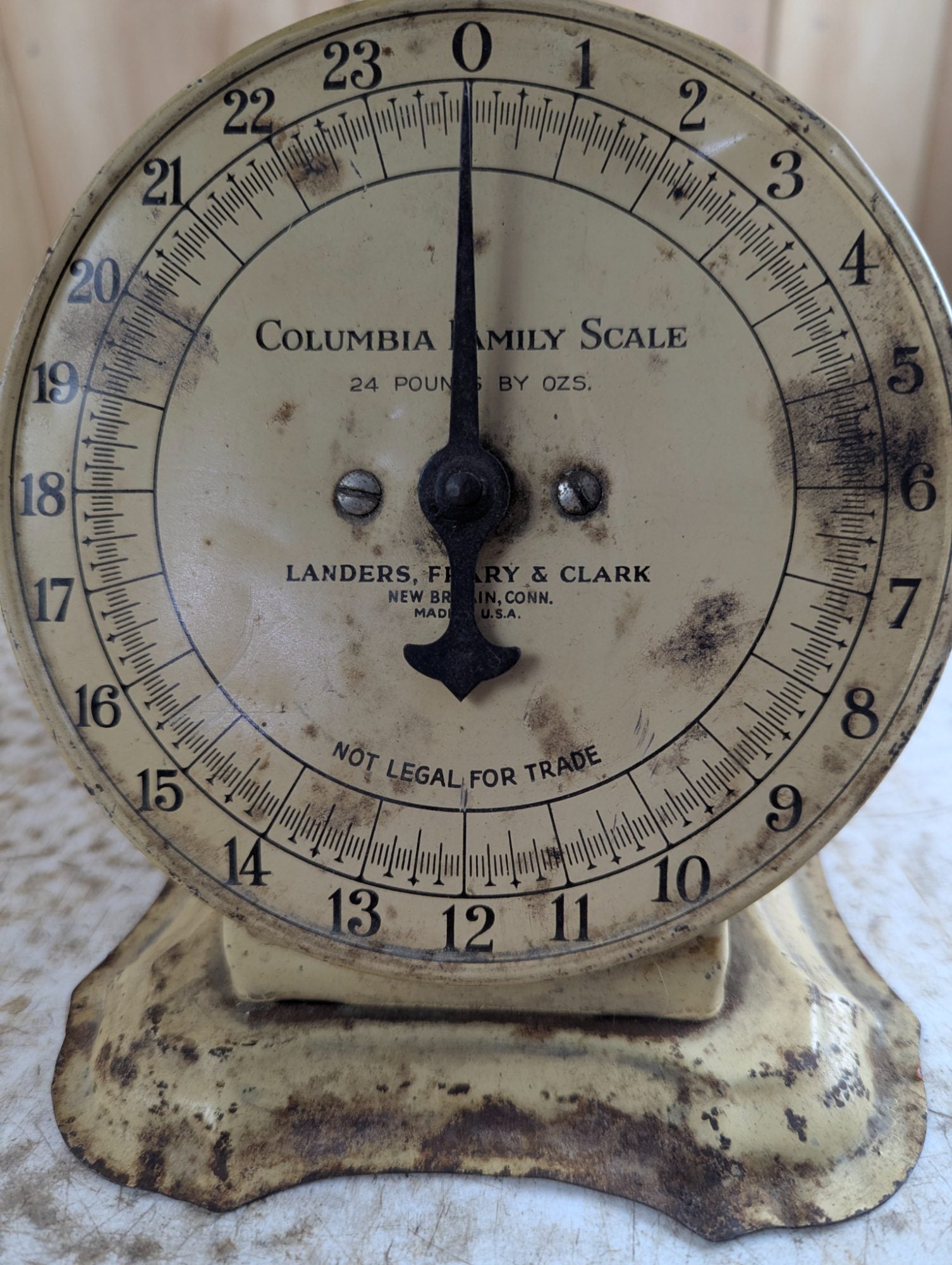 Antique Columbia Family 24lb Scale