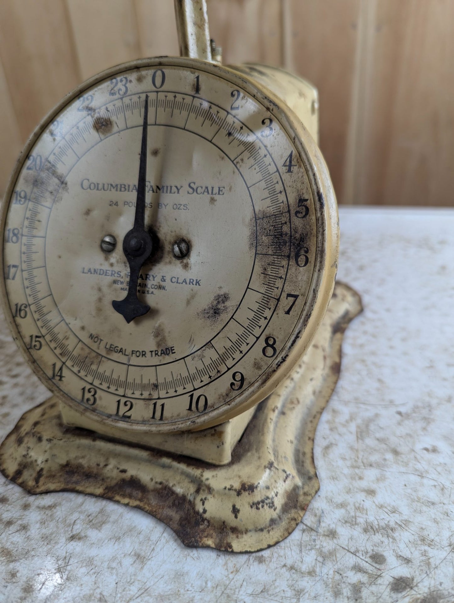 Antique Columbia Family 24lb Scale