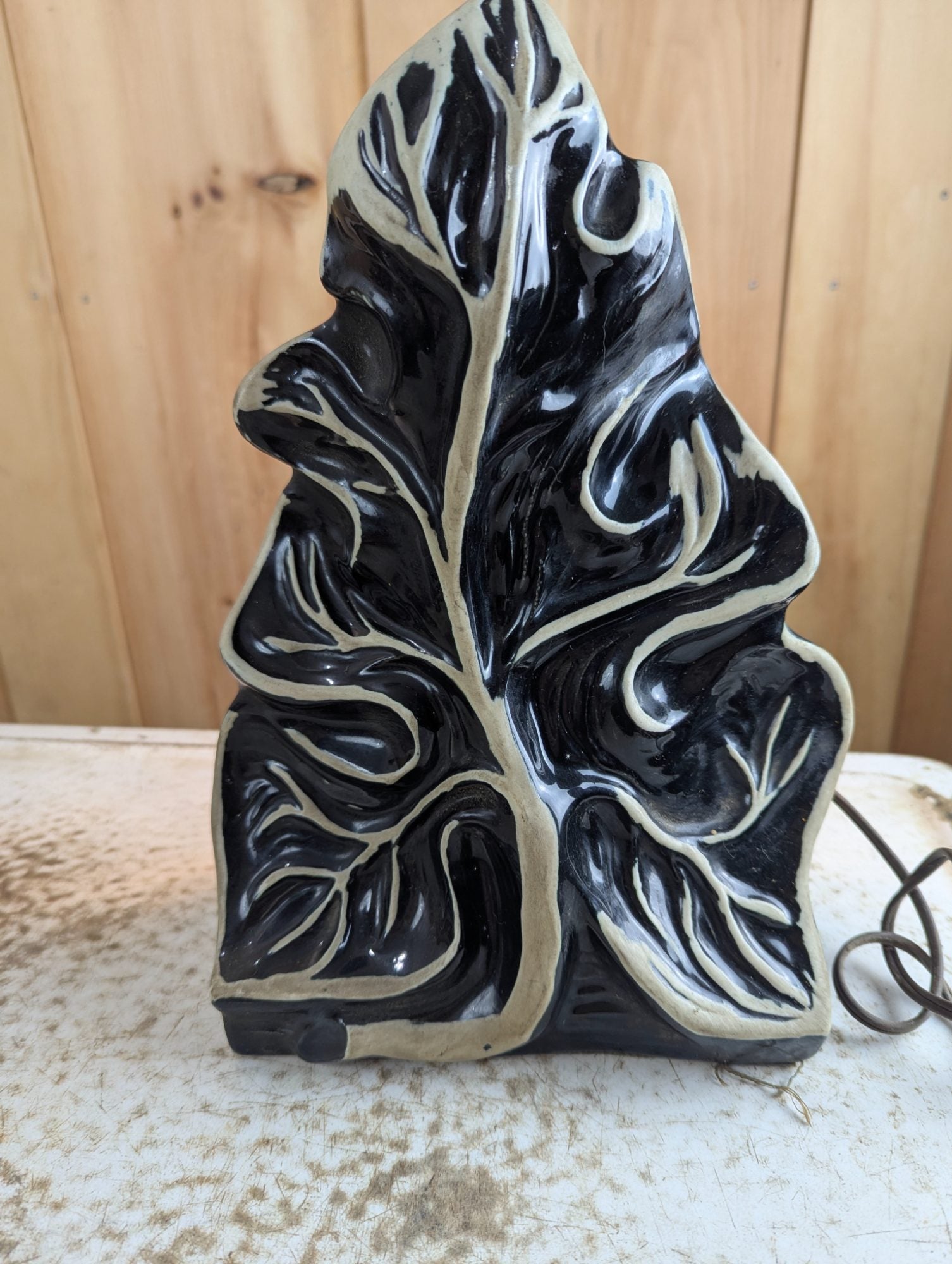 Vintage MCM Black and White Ceramic Leaf TV Lamp
