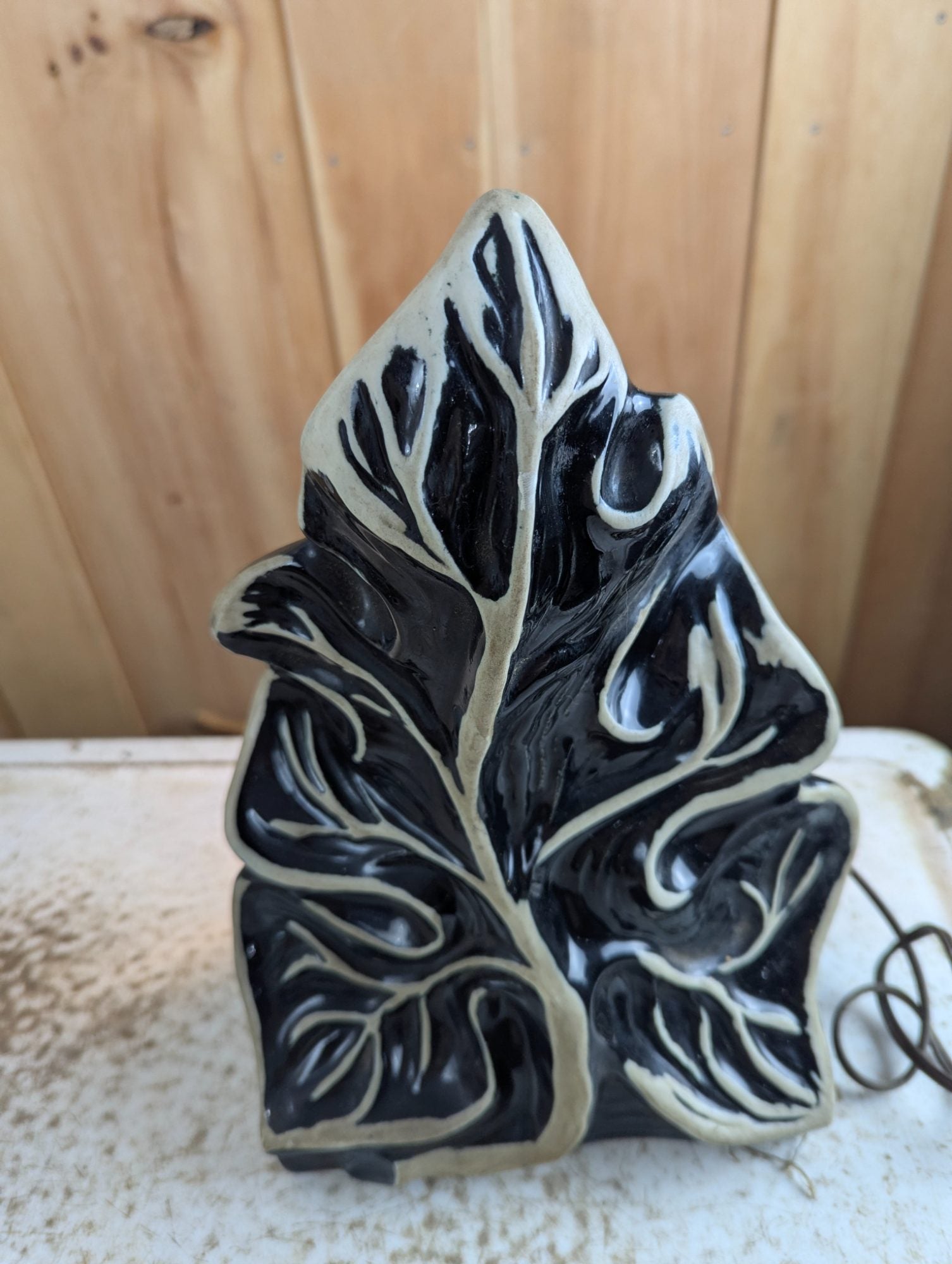Vintage MCM Black and White Ceramic Leaf TV Lamp