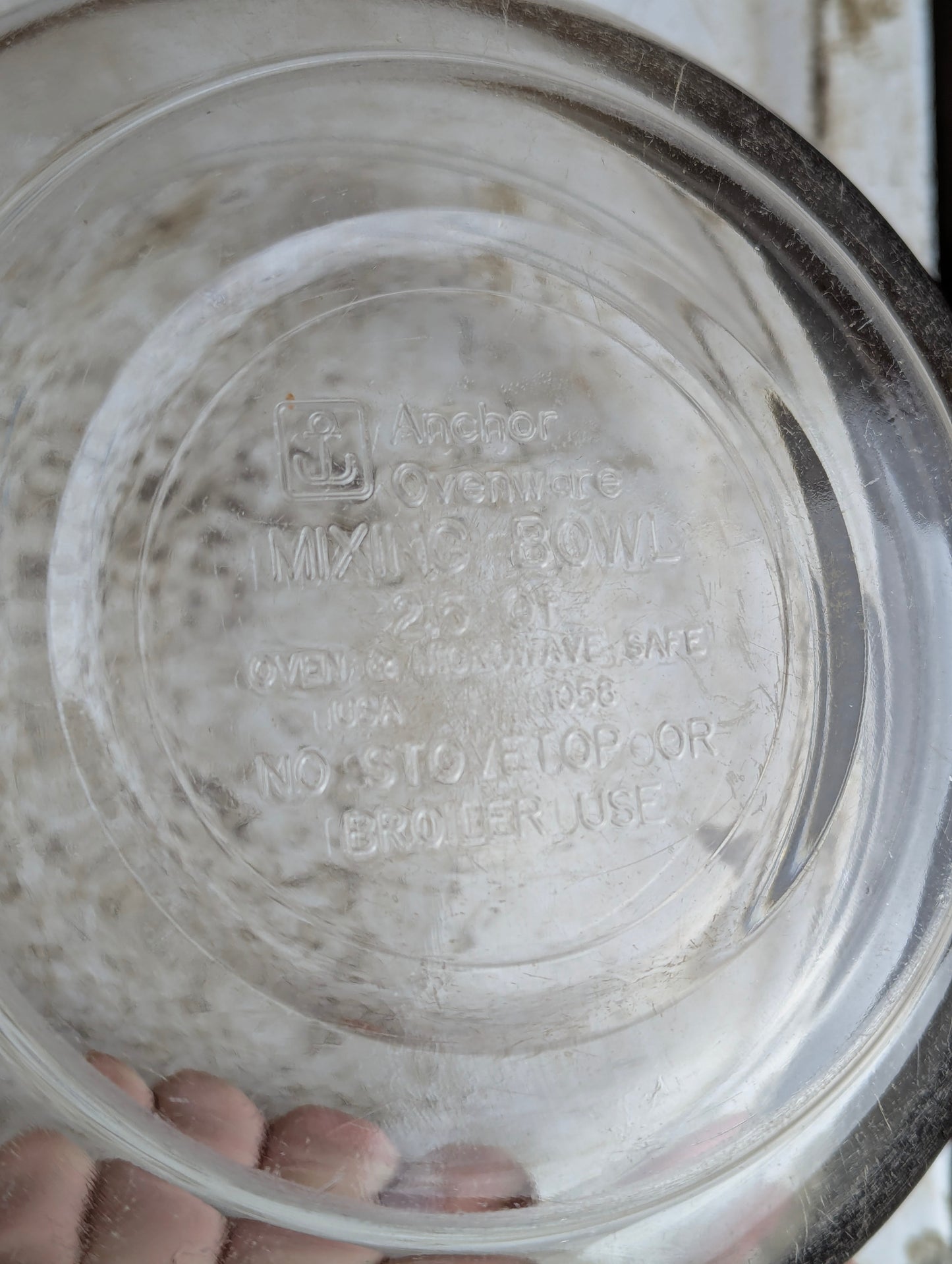 Anchor Hocking 2.5Qt Glass Mixing Bowl - view 3