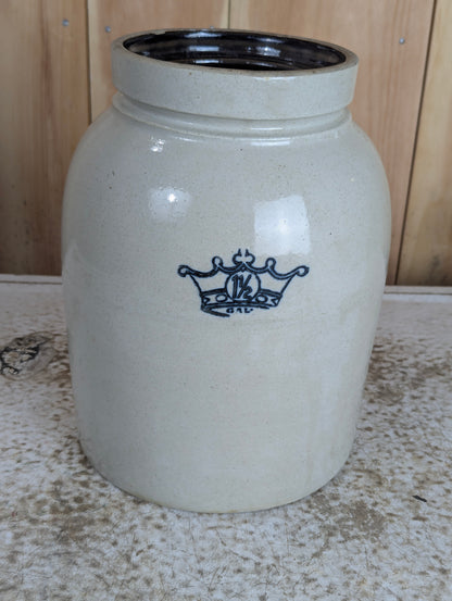 Antique 1.5 Gallon Stoneware Jar Crock