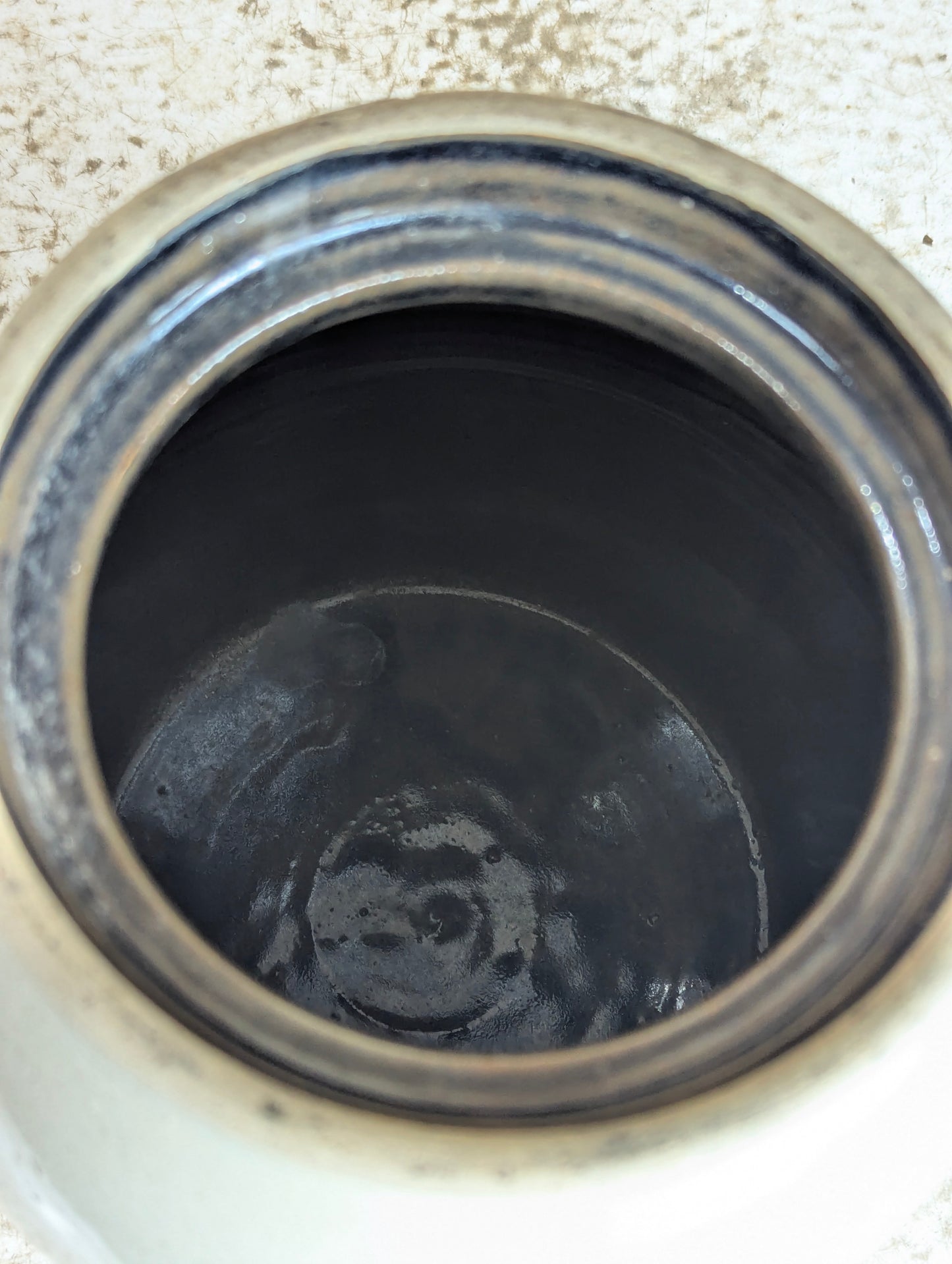 Antique 1.5 Gallon Stoneware Jar Crock - view 2
