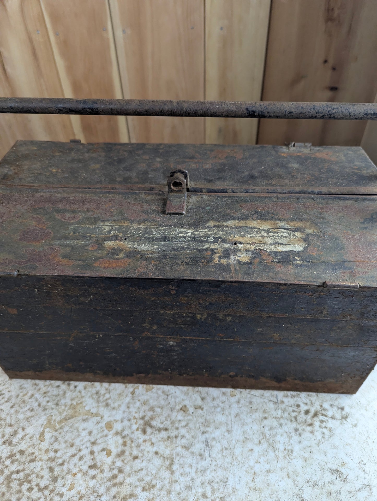 Antique 1920s Duplex Cantilever Metal Tool Box - view 6