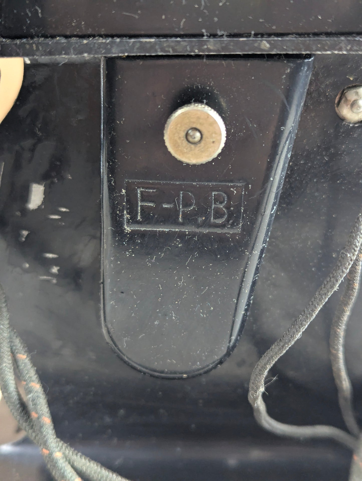 Antique 1920s Pathe Baby 9.5mm Film Projector - view 3