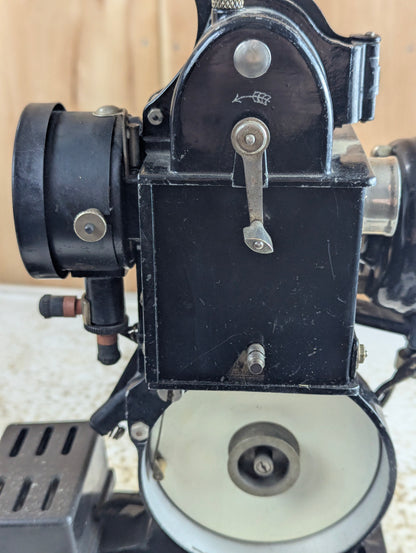 Antique 1920s Pathe Baby 9.5mm Film Projector - view 5
