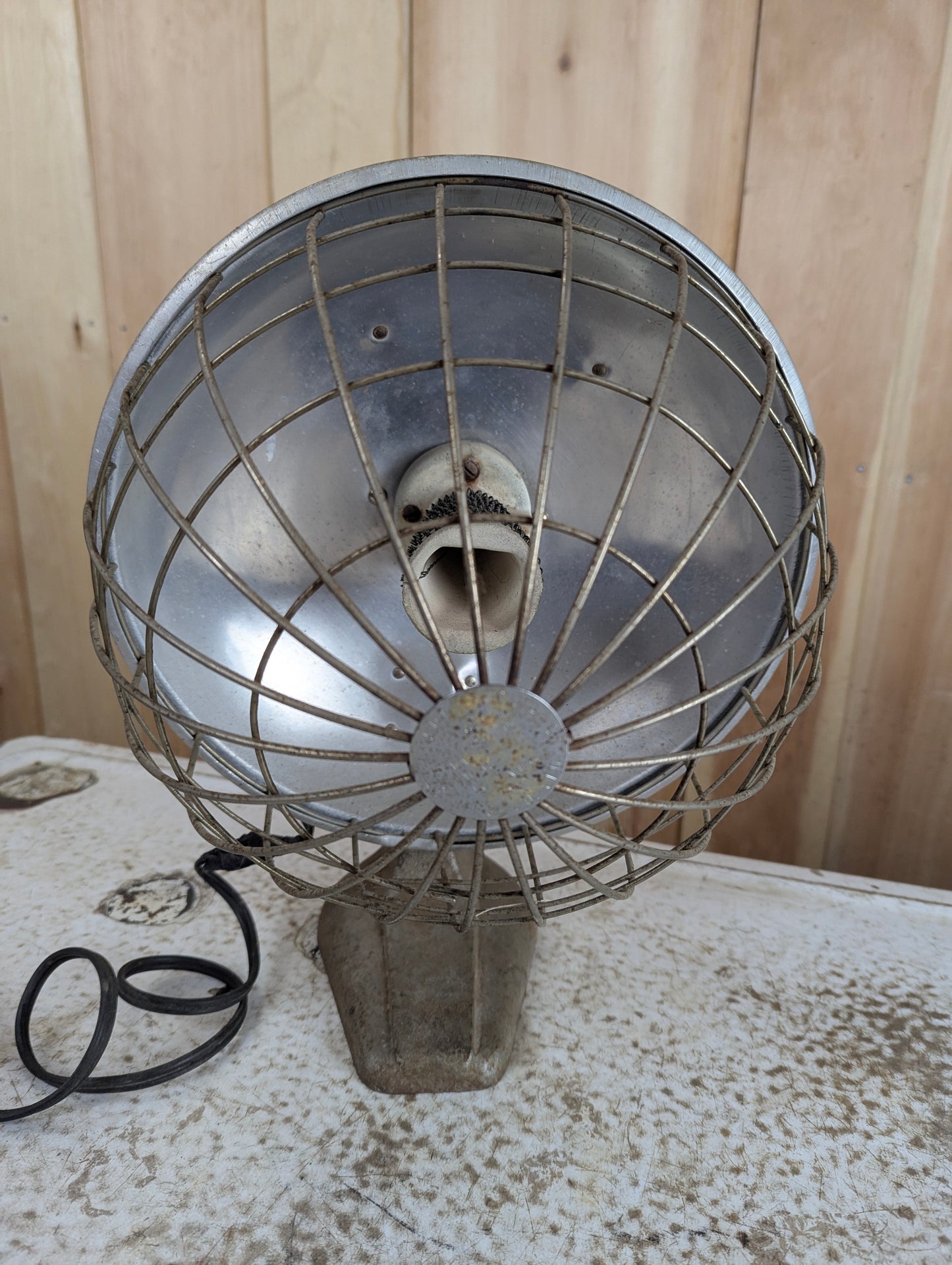 Antique 1920s Standard Manufacturing Radiant Heater Lamp- Works