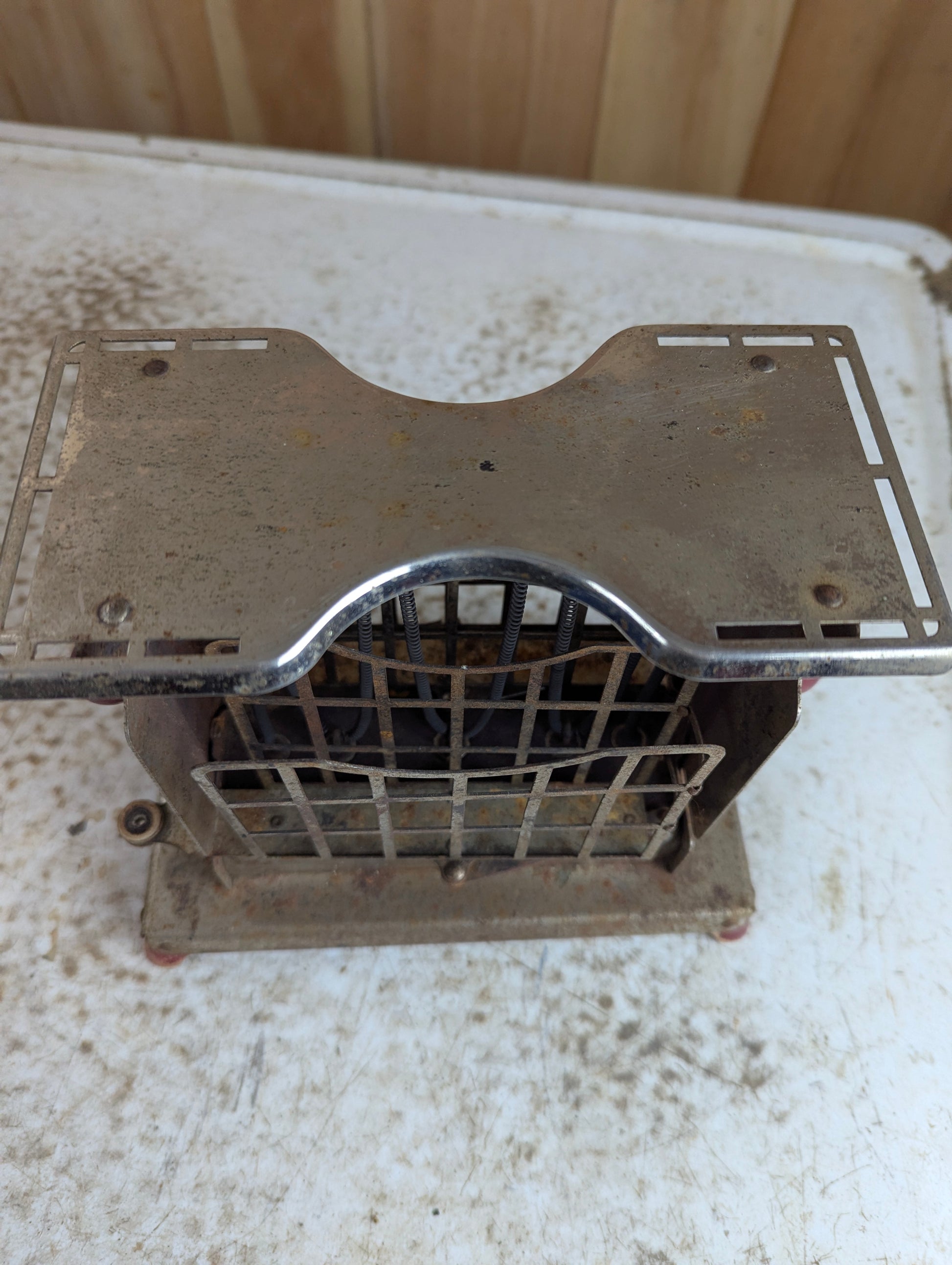 Antique 1920s Torrid Swing-Out Toaster - Working - view 4