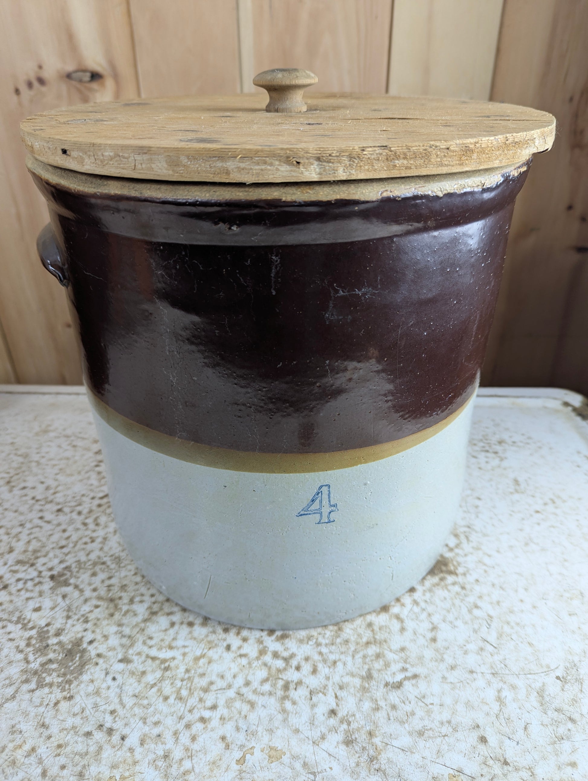 Antique #4 2-Tone Stoneware Crock with Handles and Lid