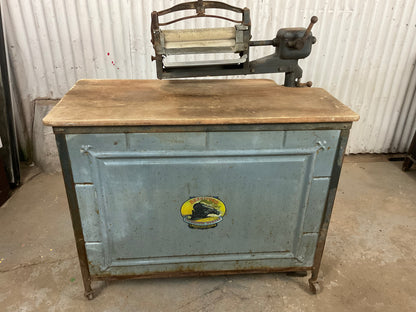Antique Brantford Locomotive Electric Washer - view 3