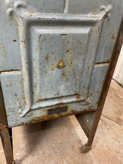 Antique Brantford Locomotive Electric Washer - view 8