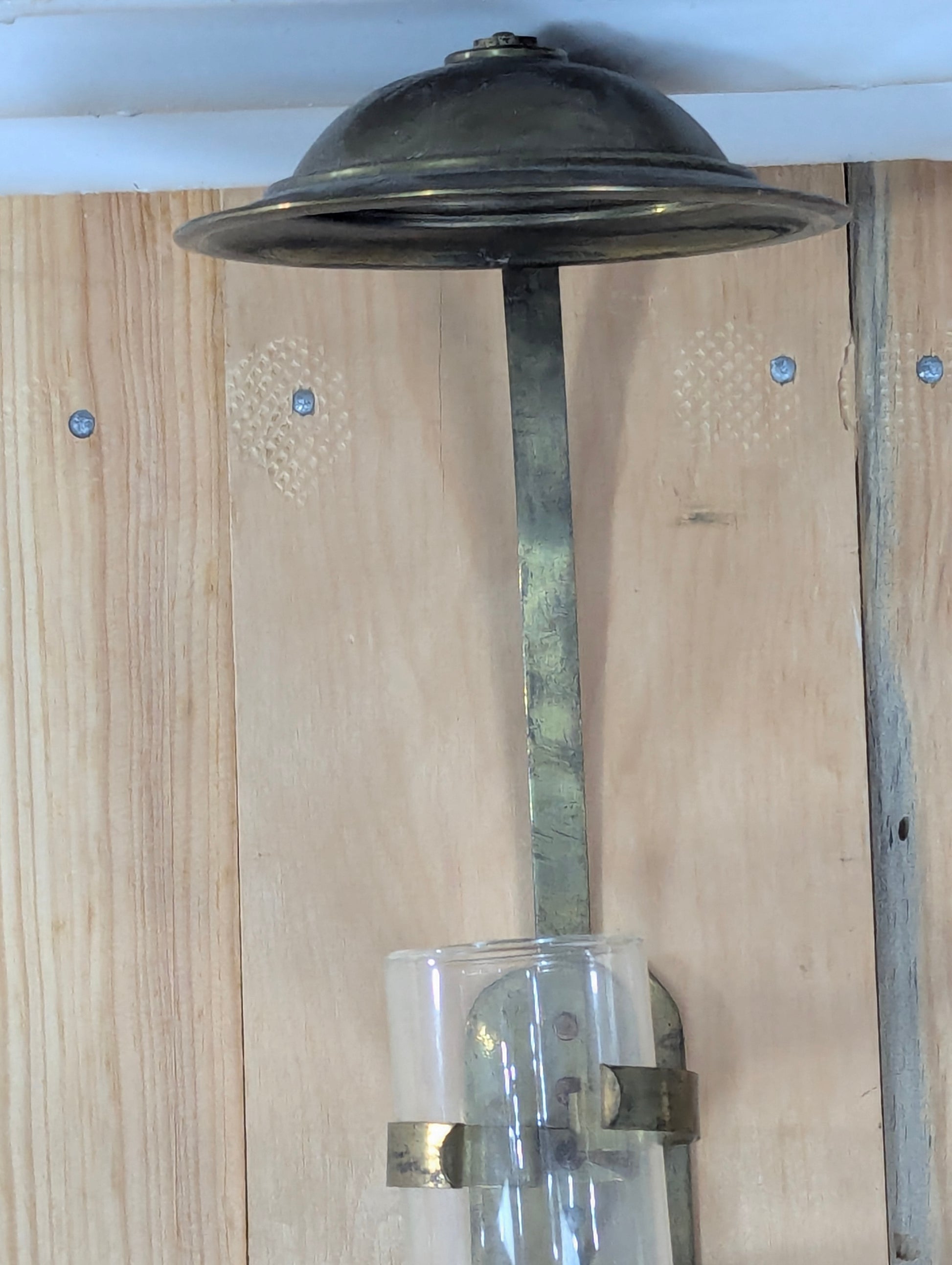 Antique Brass Wall Mounted Oil Lamp with Wall Bracket - view 4
