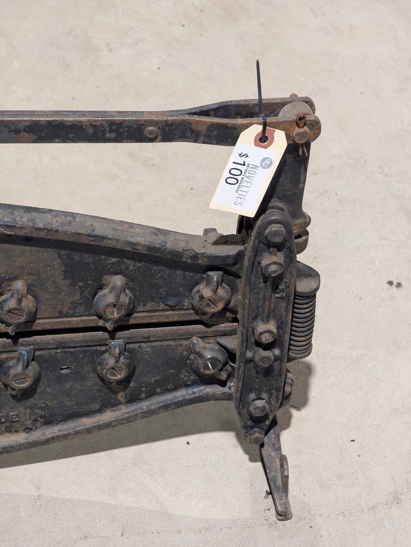 Antique Cast Iron Asbestos Shingle Cutter - view 6