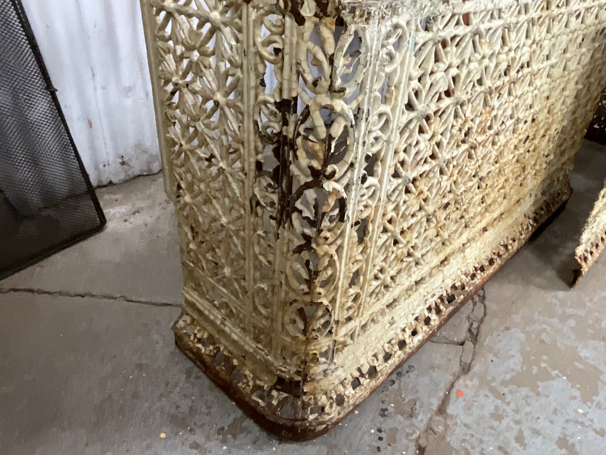 Antique Cast Iron Rad Cover - view 8