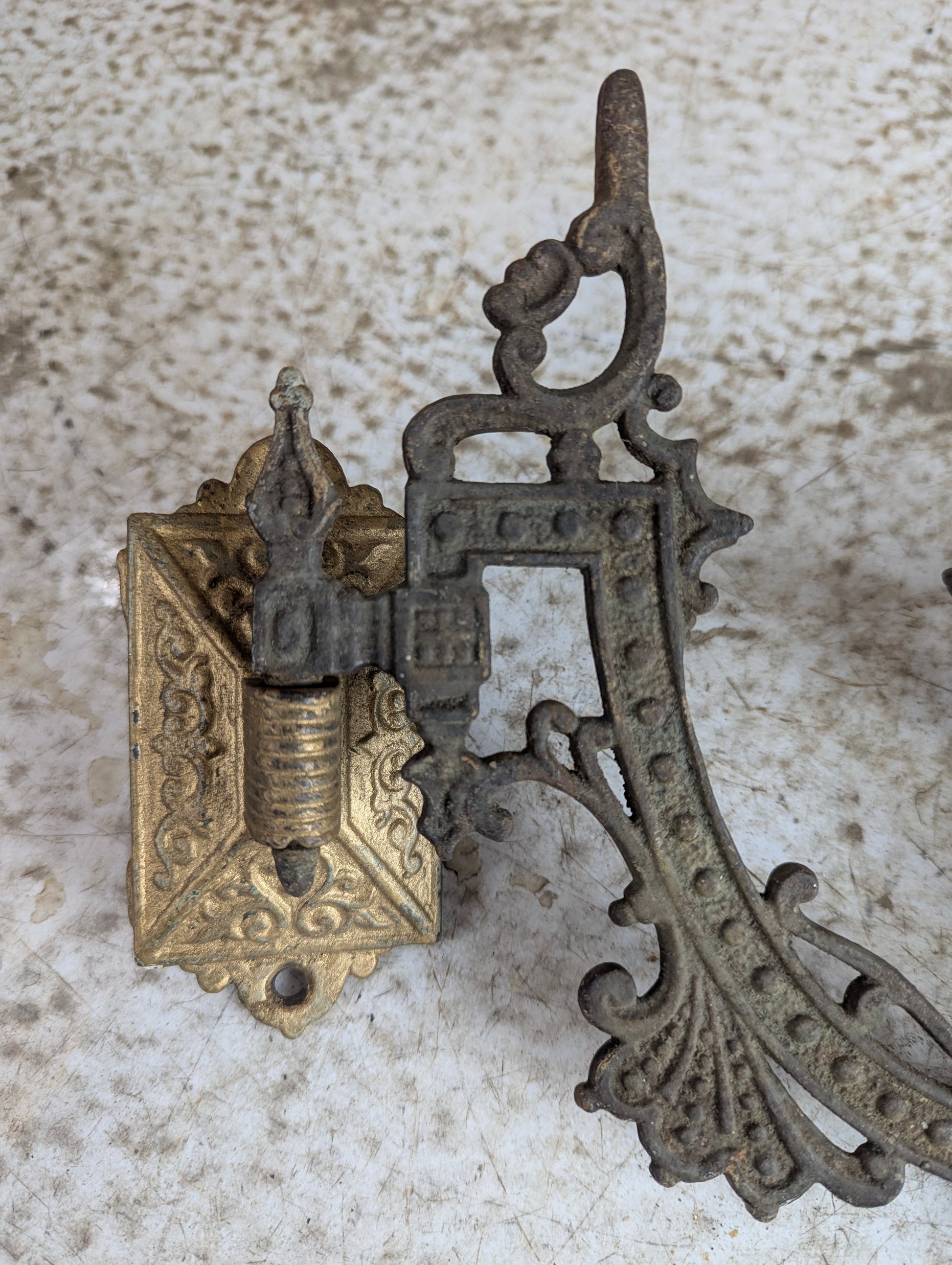 Antique Cast Iron Wall Sconce Oil Lamp Bracket - view 2