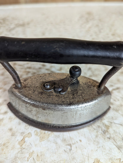 Antique Dover 912 Child's Sad Iron - view 2
