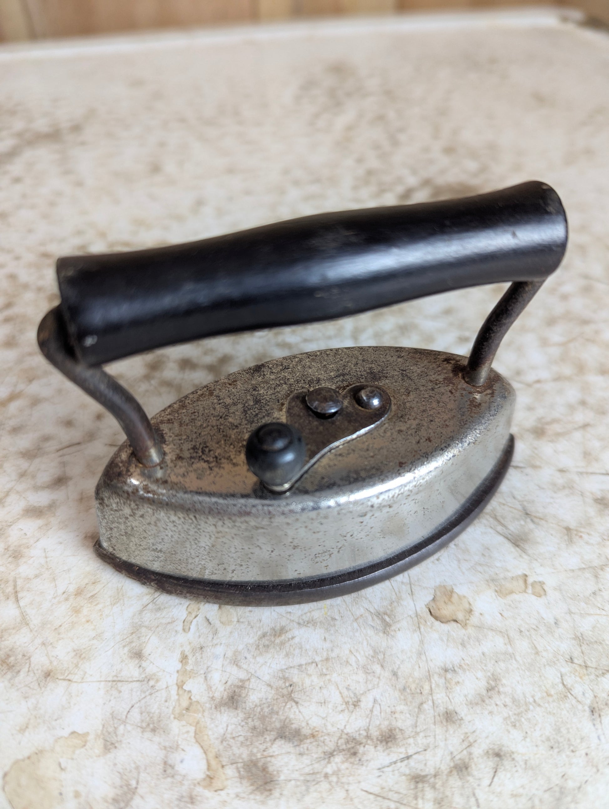 Antique Dover 912 Child's Sad Iron - view 3