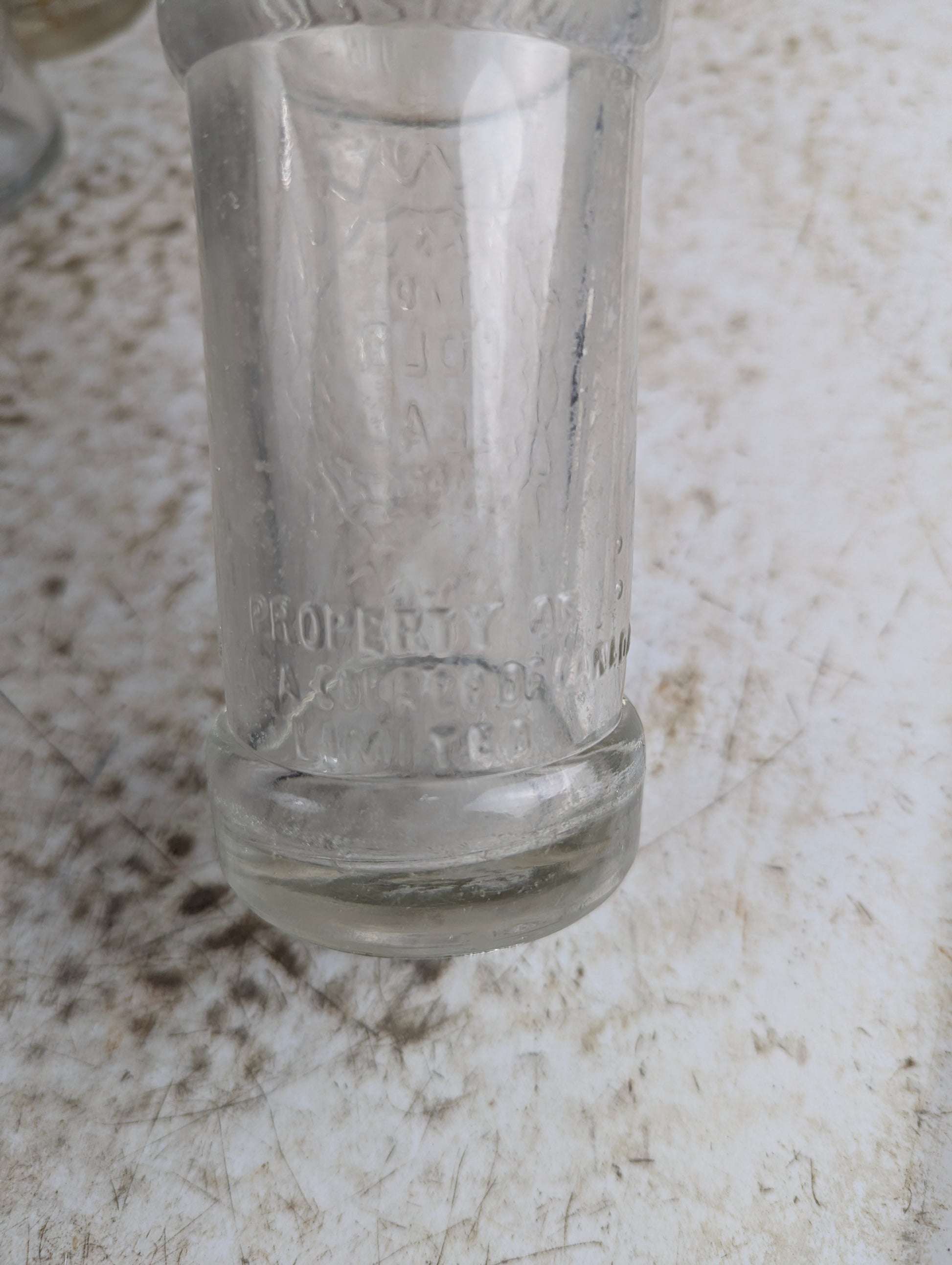 Antique Gold Seal Coca-Cola Canada 6oz Embossed Glass Soda Bottle - view 4
