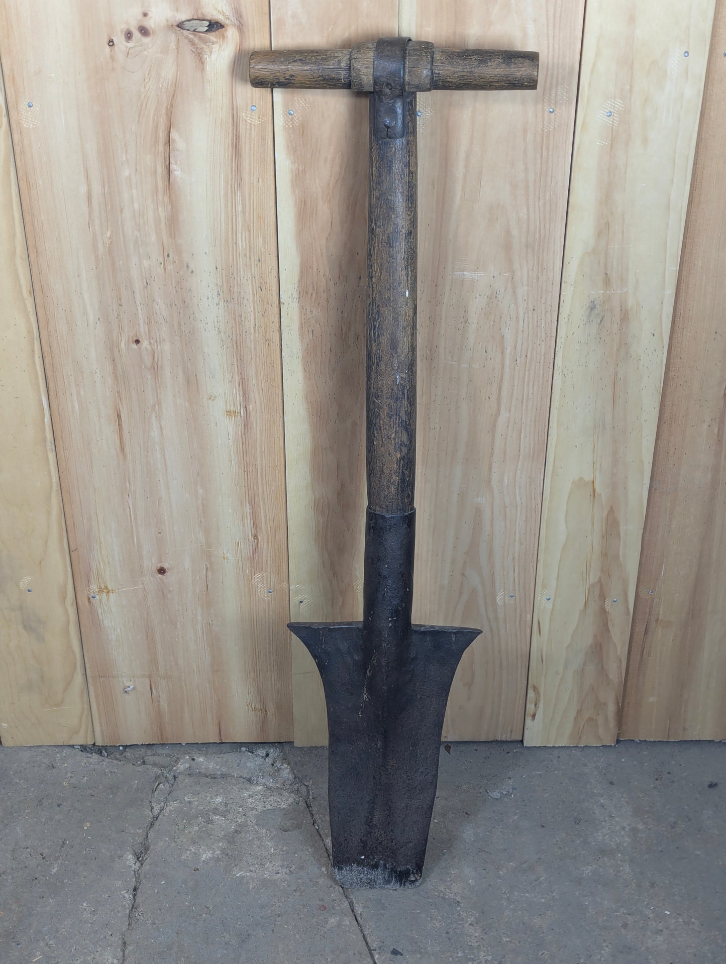 Antique Hand-Forged 19th Century Peat Earthworks Spade