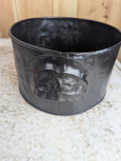 Antique Metal 1 Gallon E.T. Wright Measure Bucket - view 3