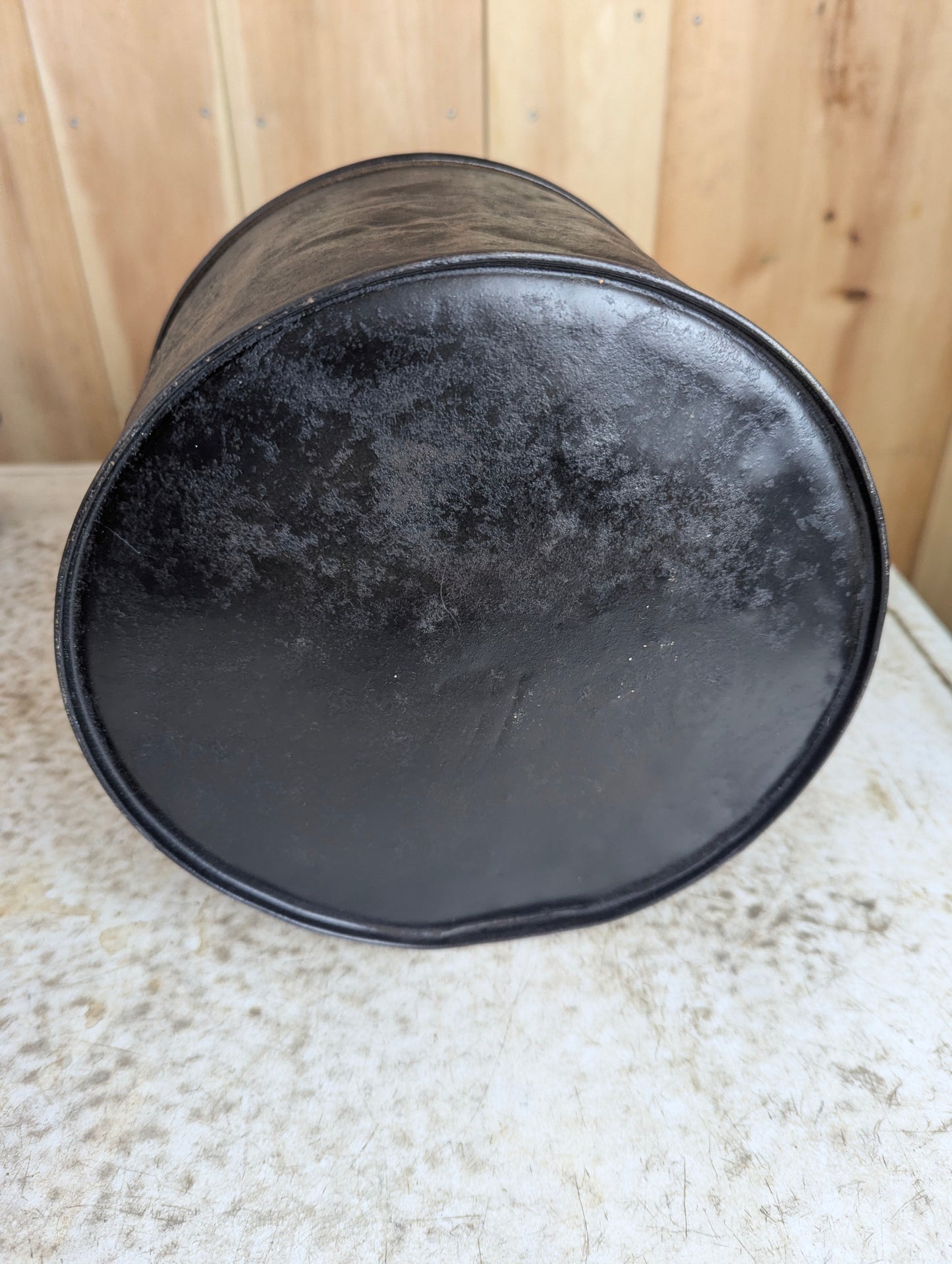 Antique Metal 1 Gallon E.T. Wright Measure Bucket - view 4