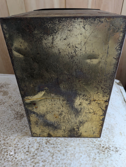 Antique Peek, Dream & Co. Large Biscuit Tin - view 10