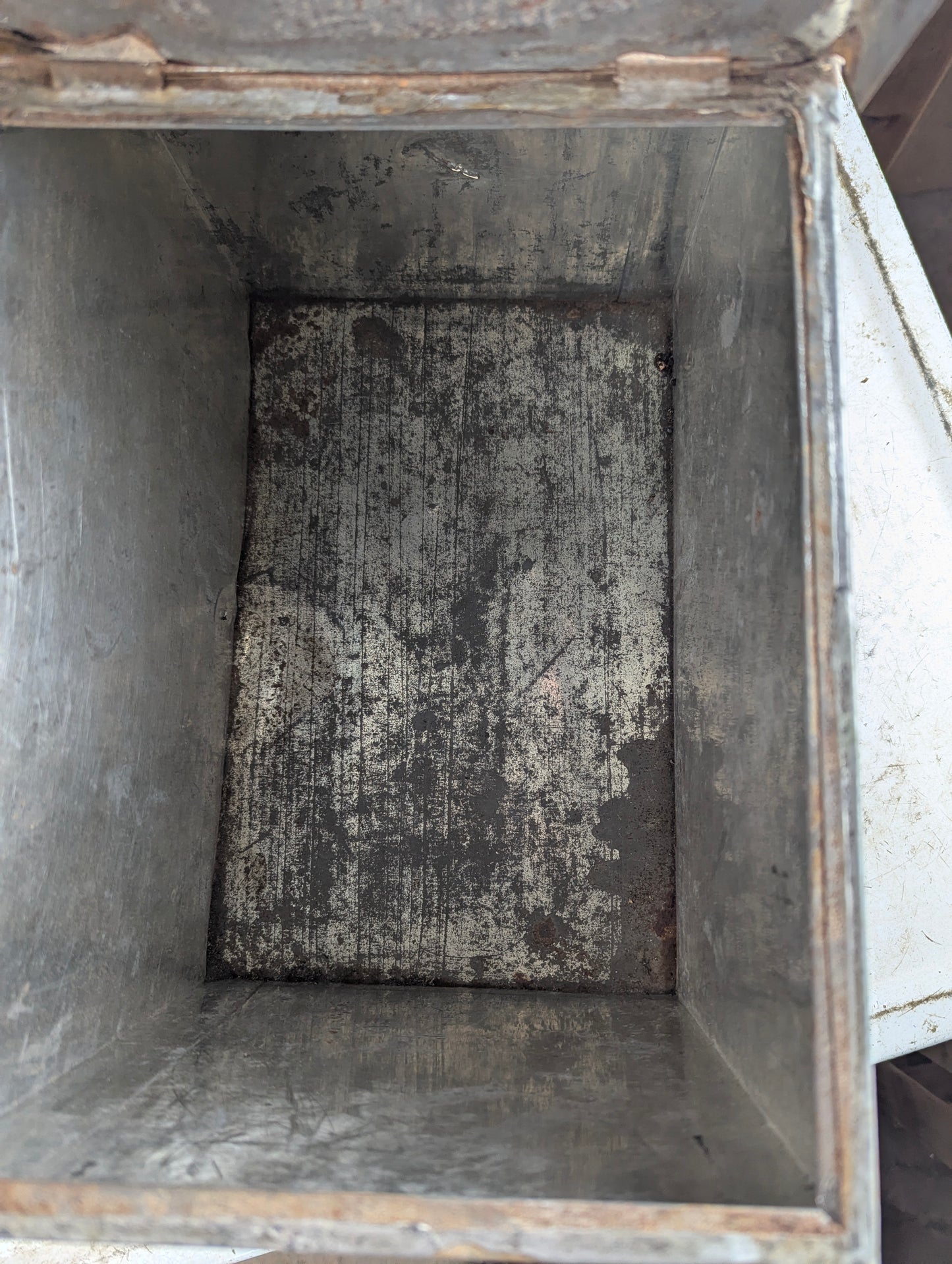 Antique Peek, Dream & Co. Large Biscuit Tin - view 9